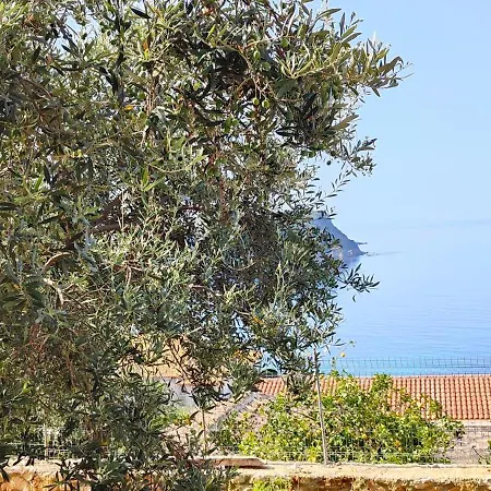 Tato: Horizon Haven With Panoramic Sea Views In Himare. 3*