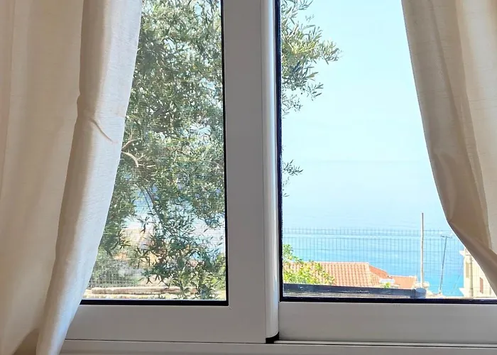 Tato: Horizon Haven With Panoramic Sea Views In Himare.