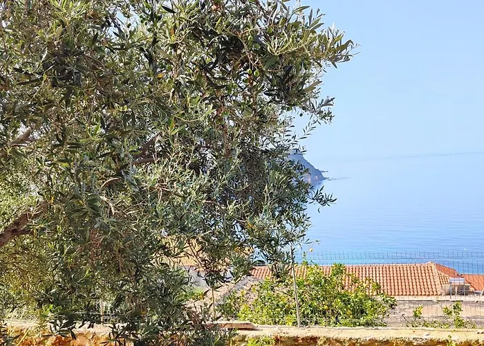 Tato: Horizon Haven With Panoramic Sea Views In Himare. 3*
